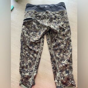 Lululemon crop leggings